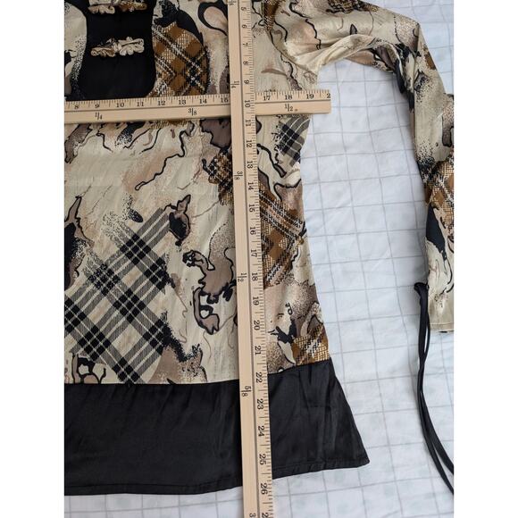 Kaelyn-Max silky stretch satin top - Picture 13 of 14